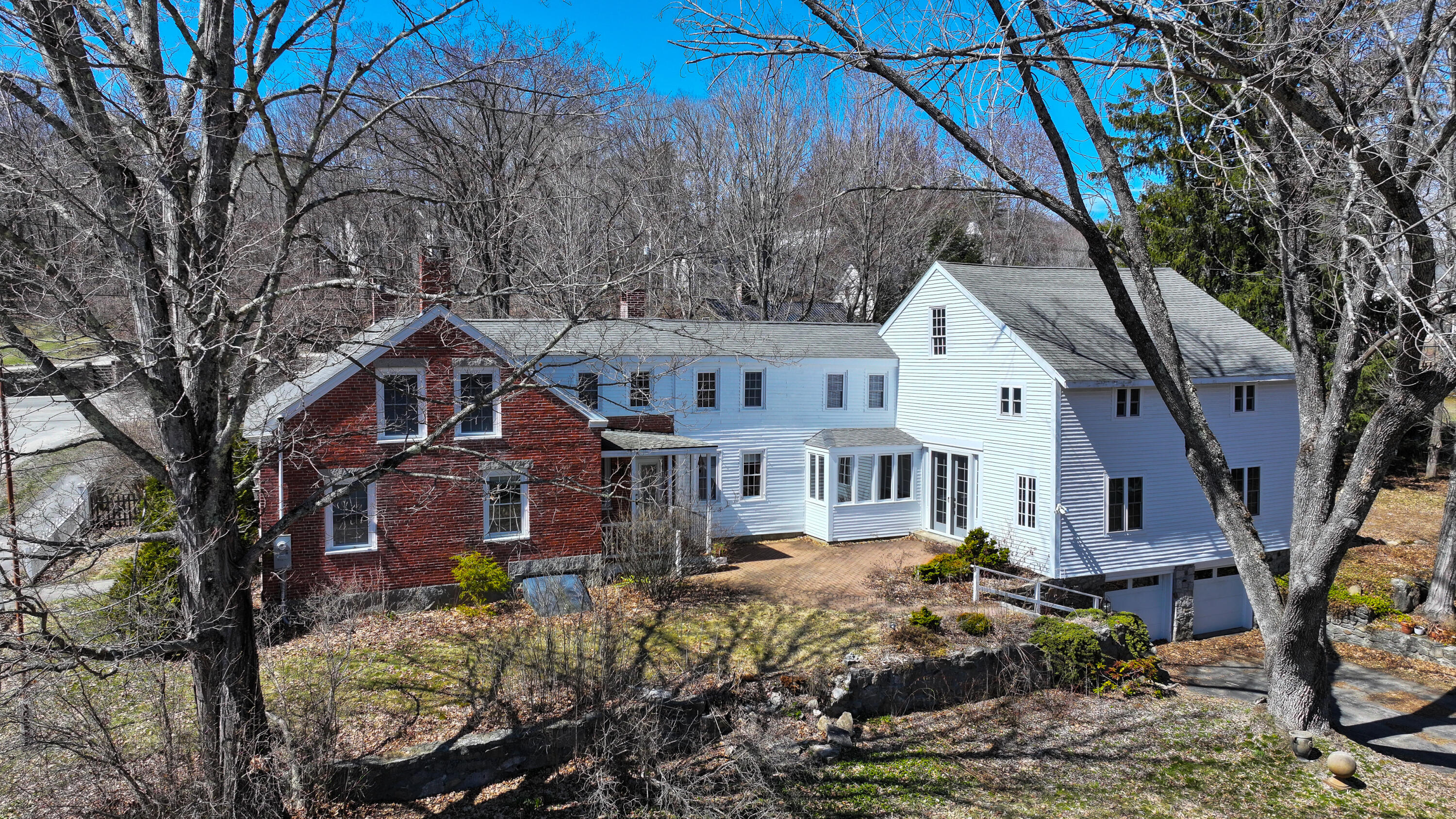 8 Wyonegonic Road