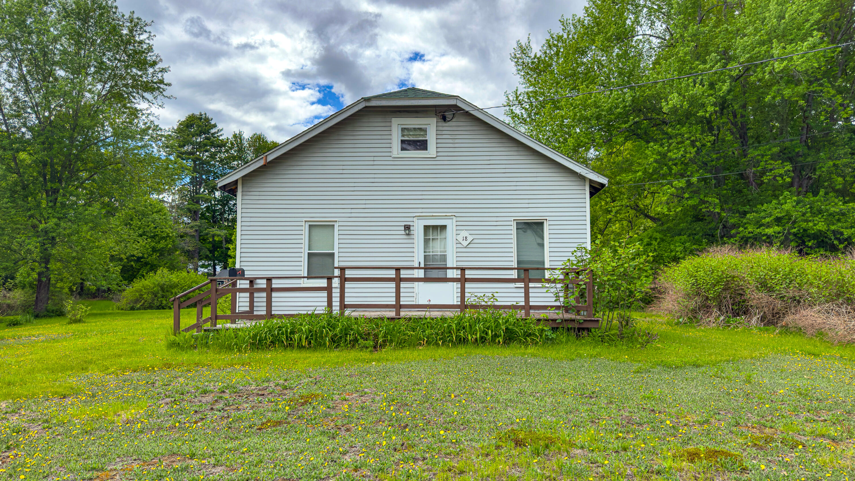 18 Forest Avenue