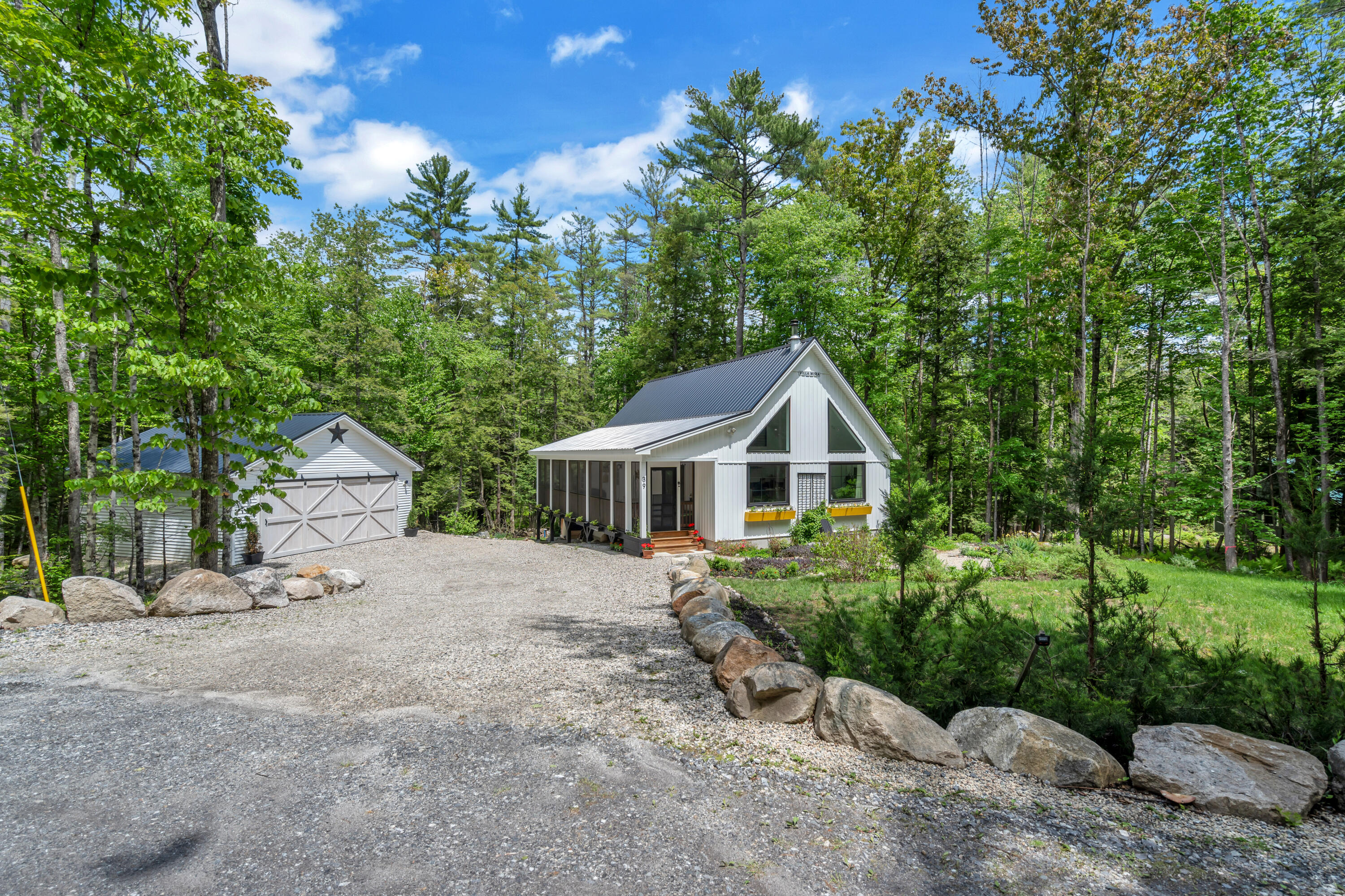 39 Holly Loop