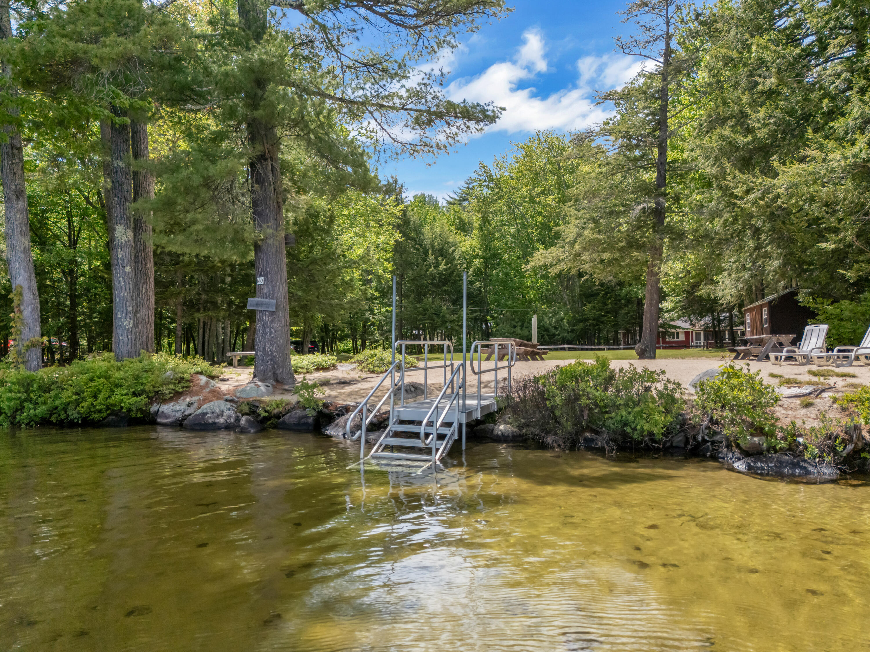 39 Holly Loop