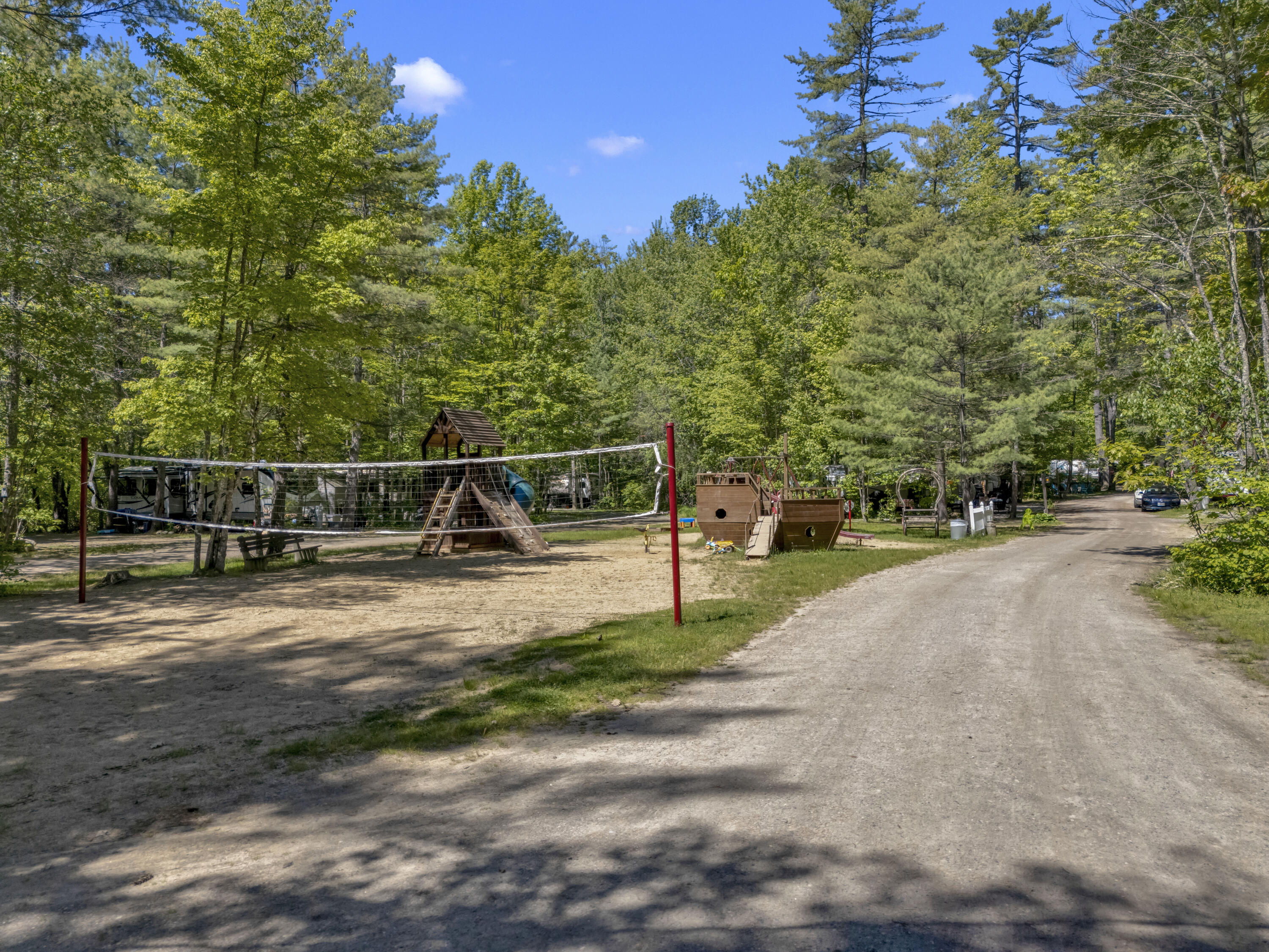1 Colonial Mast Road