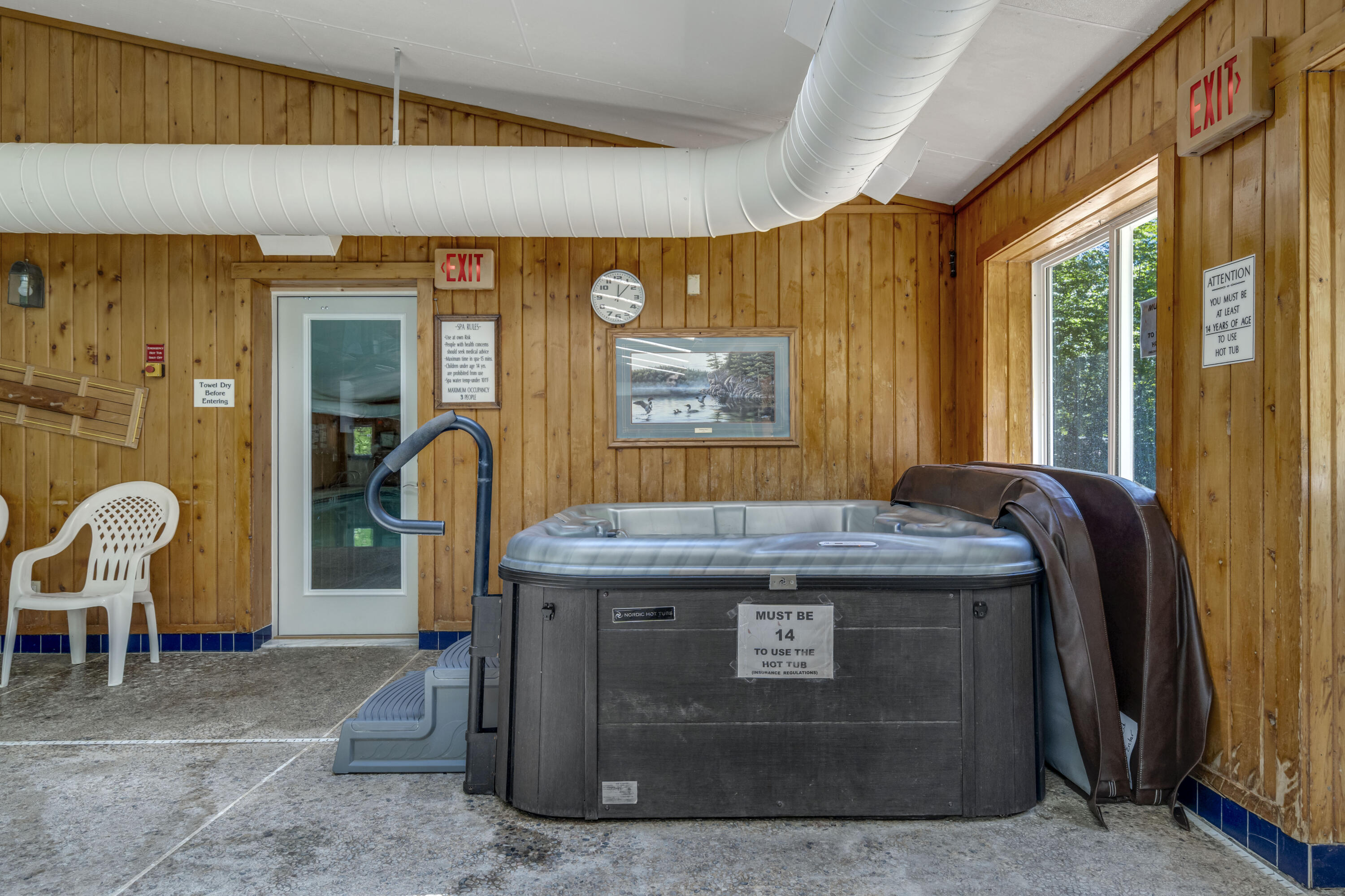1 Colonial Mast Road