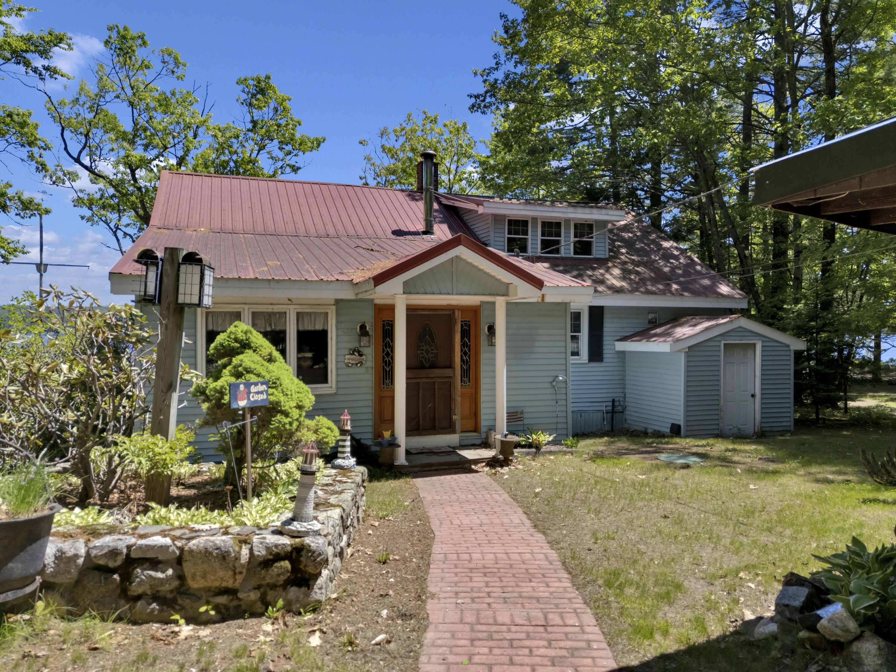 1 Colonial Mast Road