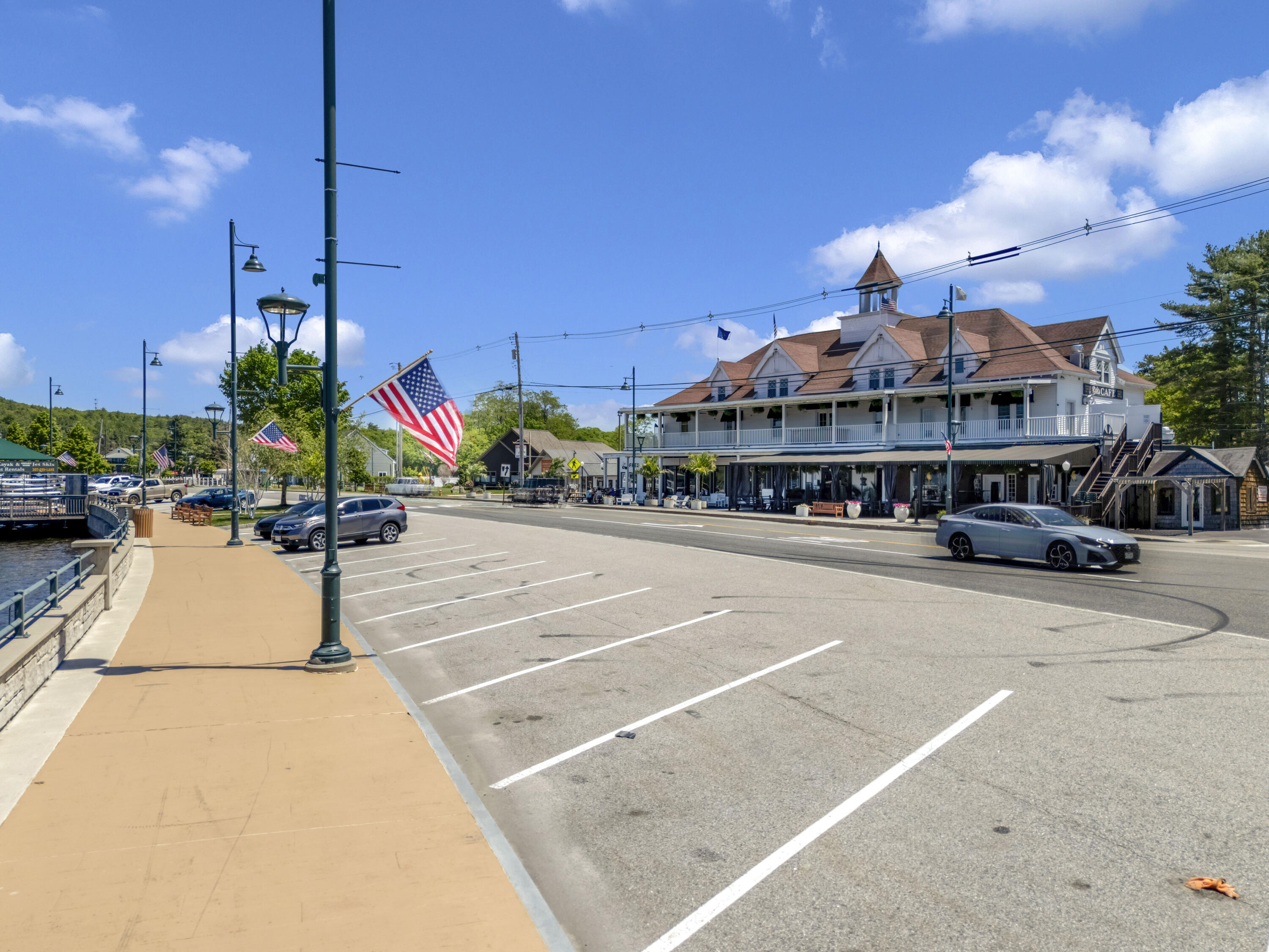 1 Colonial Mast Road
