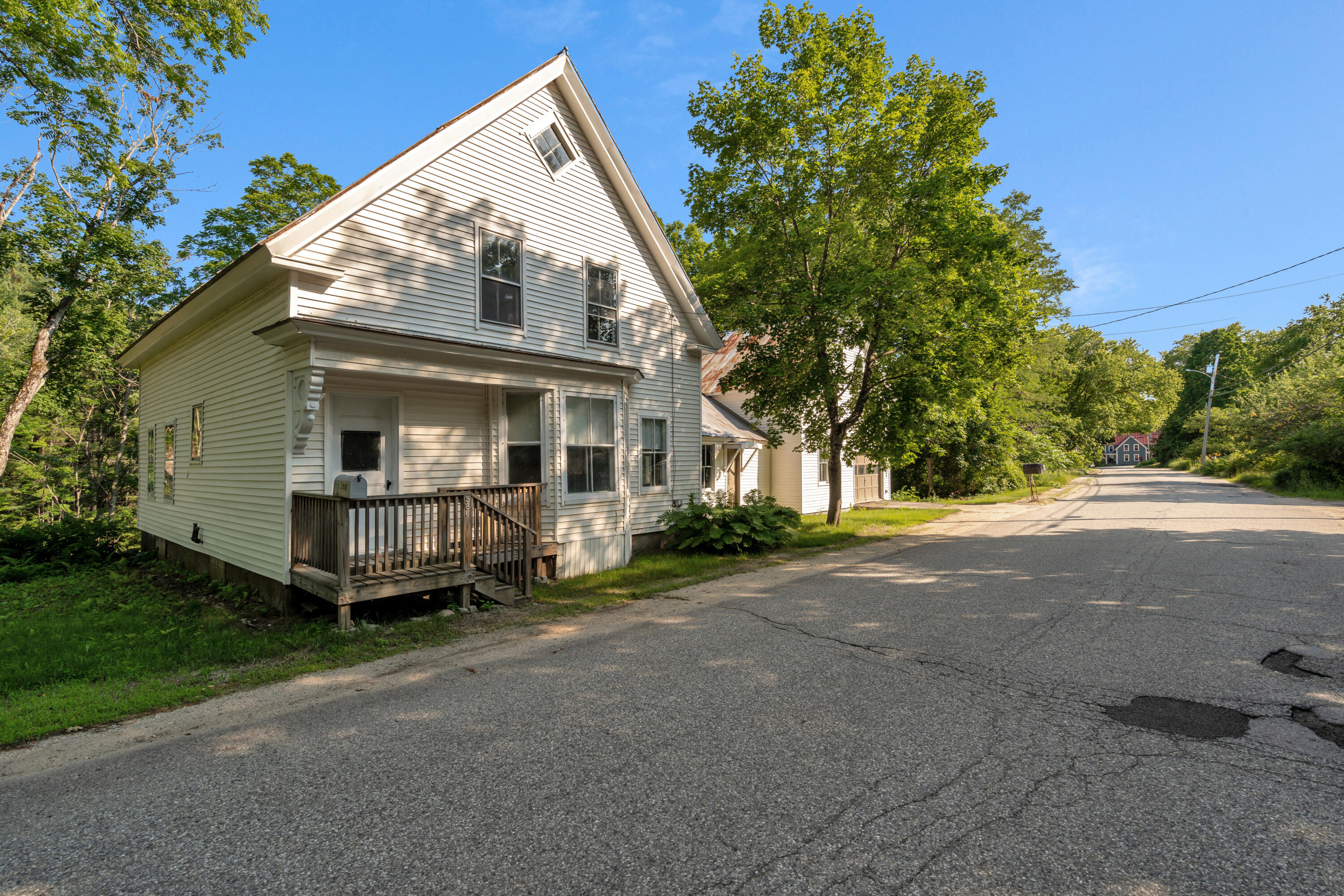 586 Plains Road