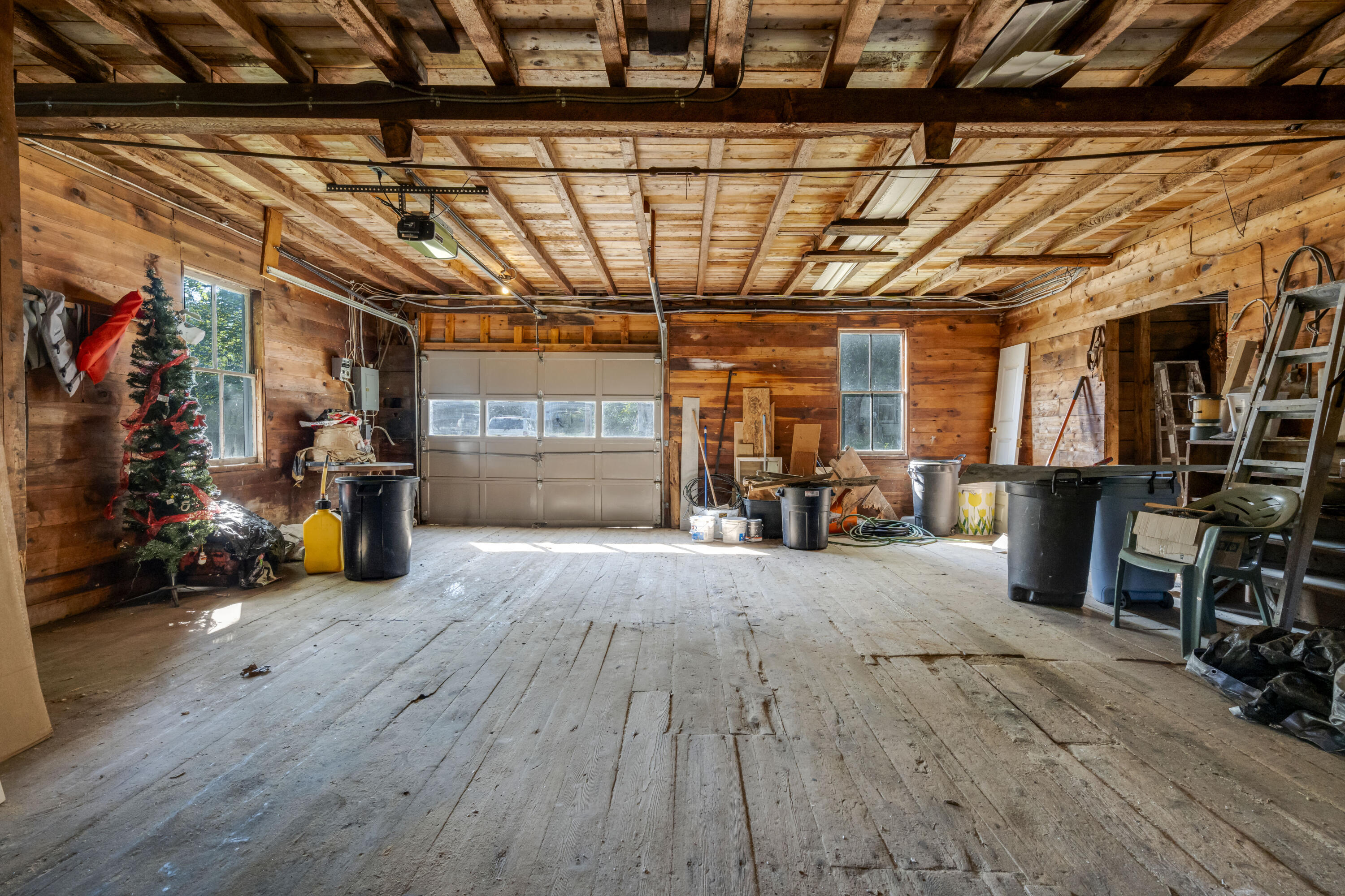 586 Plains Road