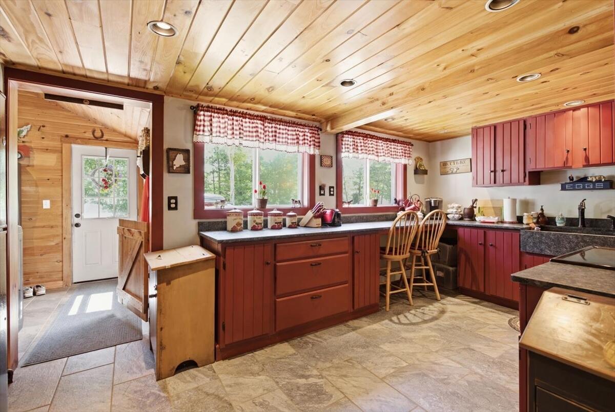 292 N Bridgton Road