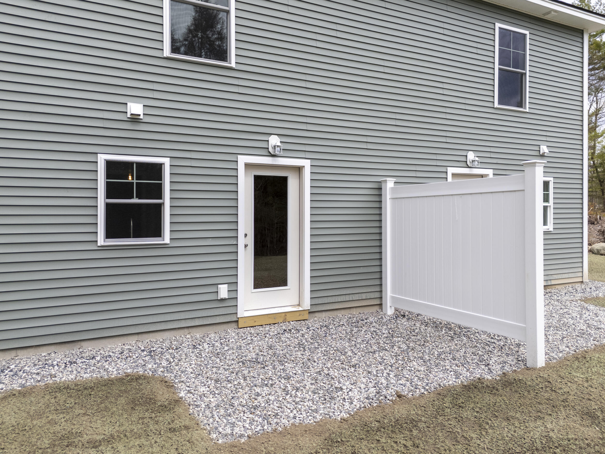62 Middle Ridge Road