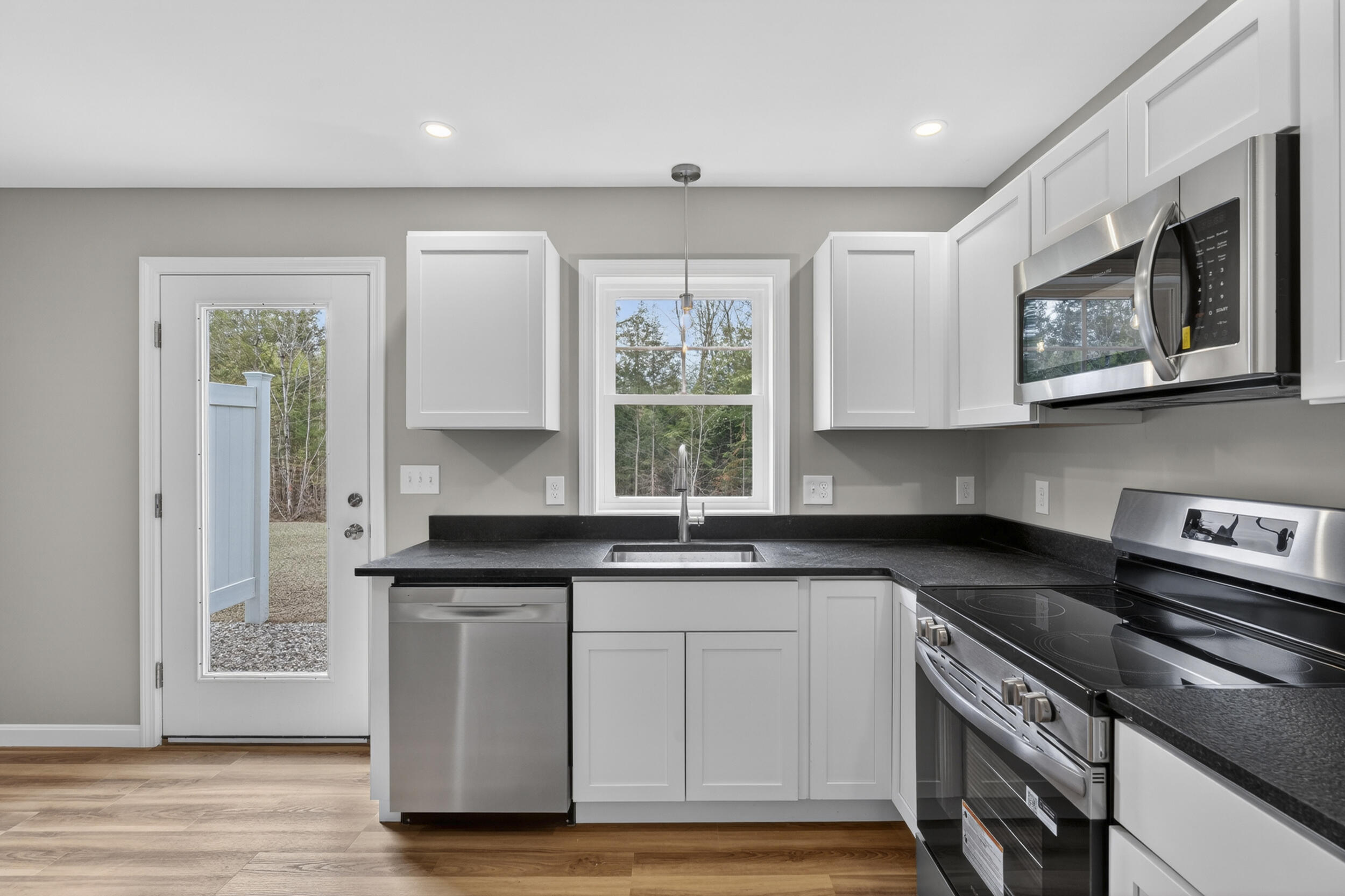 62 Middle Ridge Road