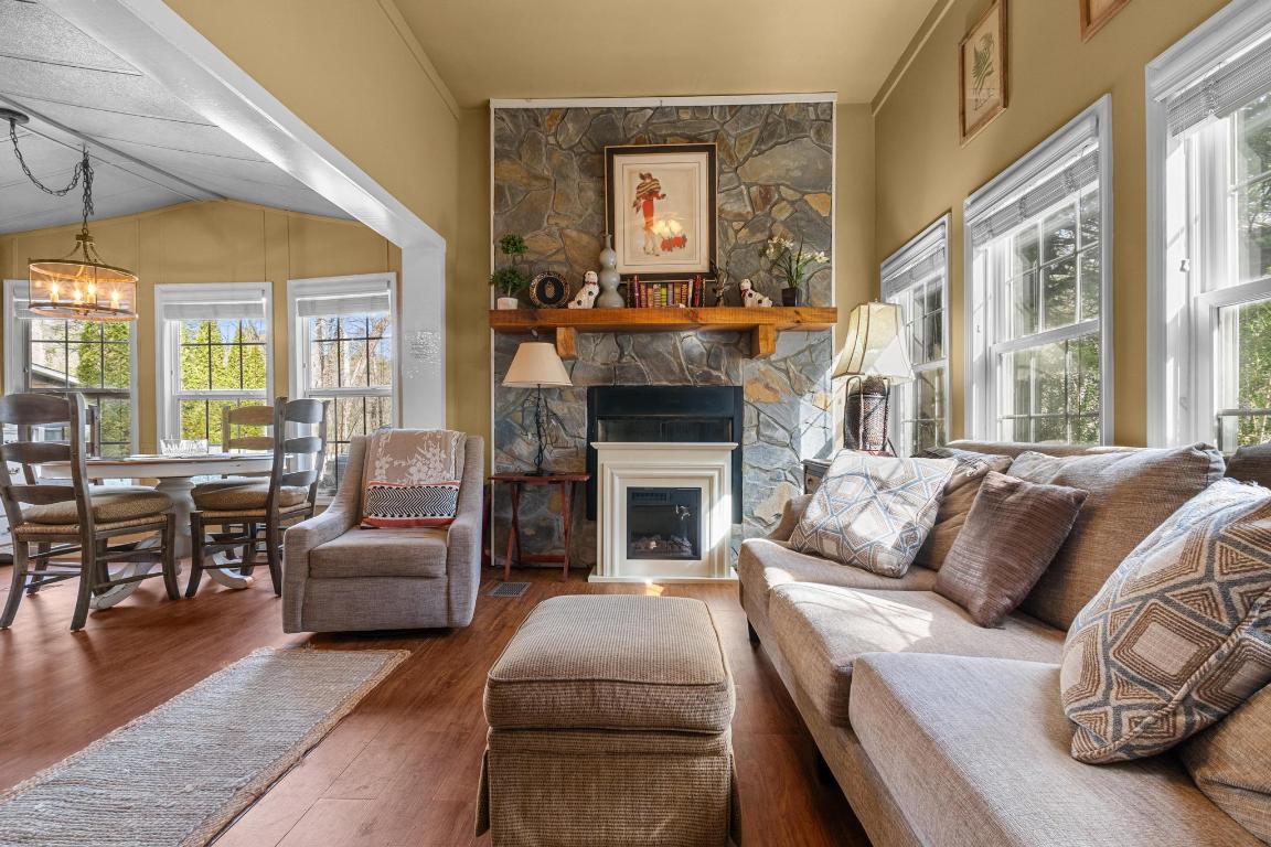76 High Cotton Lane