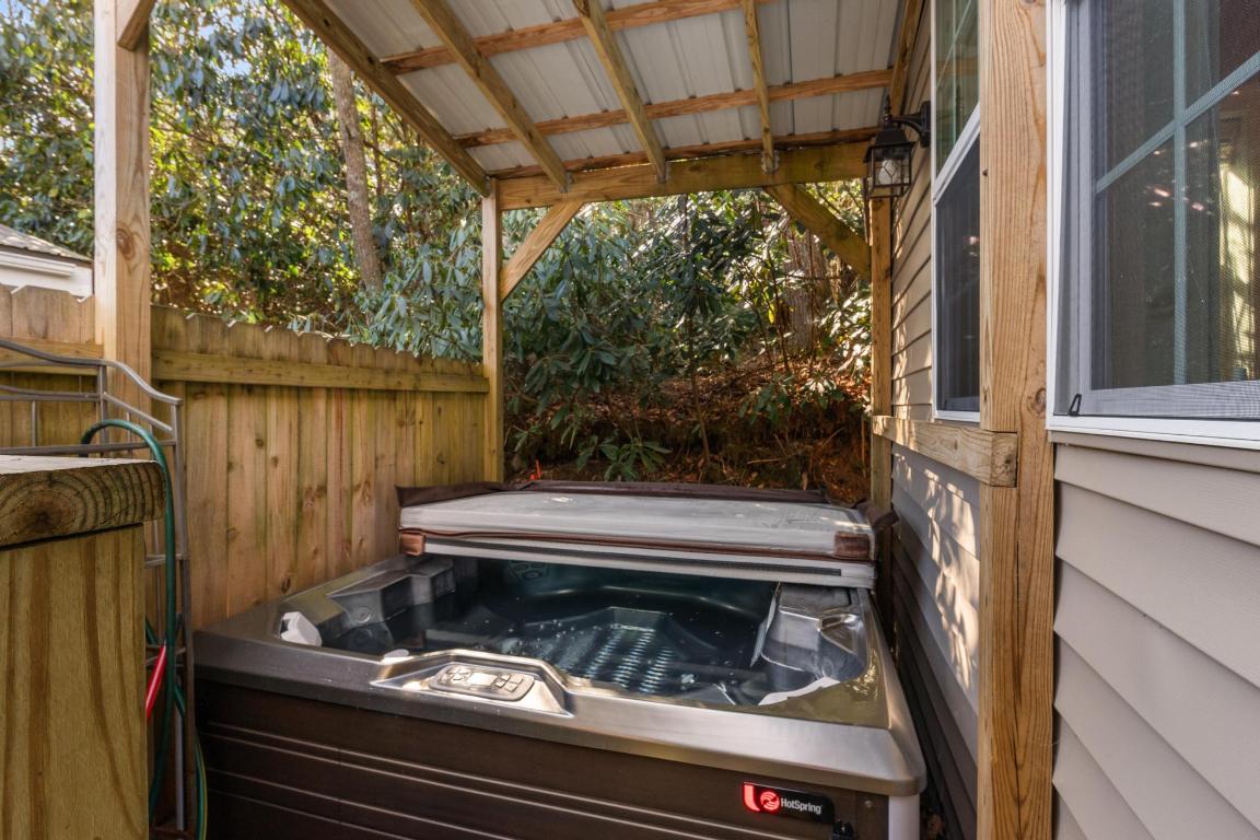 76 High Cotton Lane