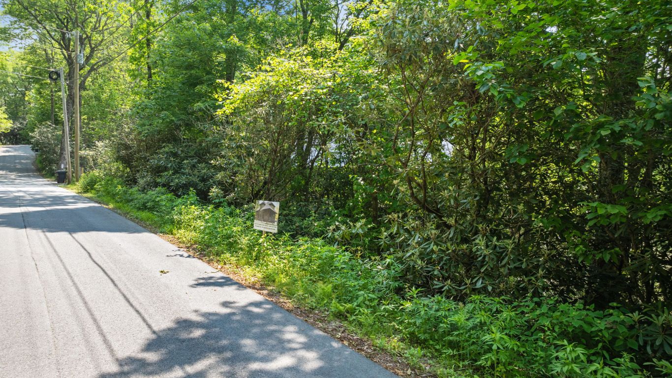 30/31 Sherwood Forest Rd Road