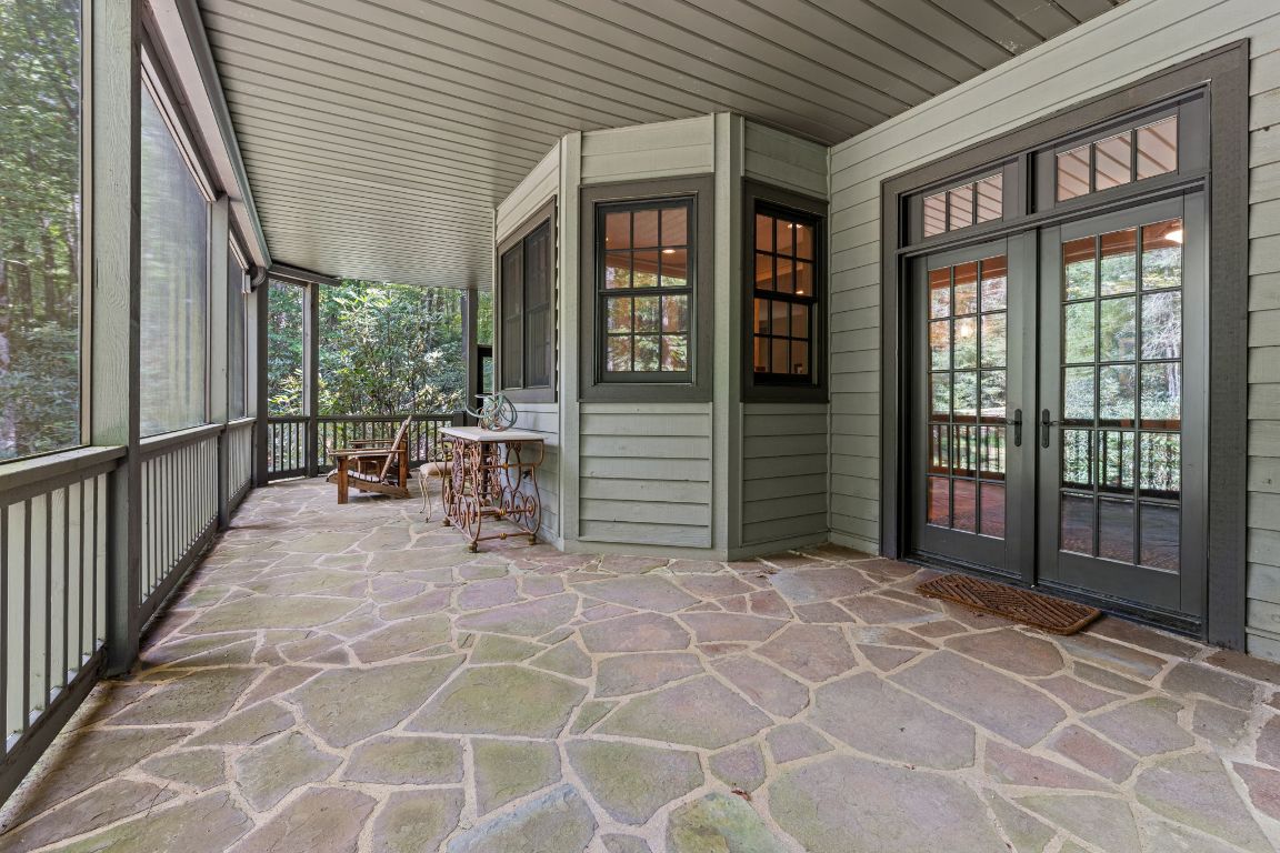 332 Streamside Drive