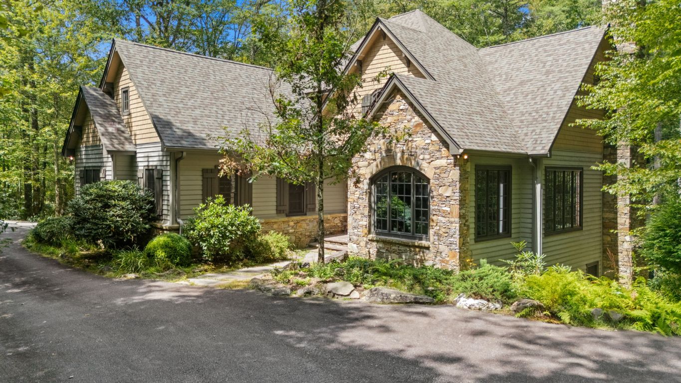 332 Streamside Drive