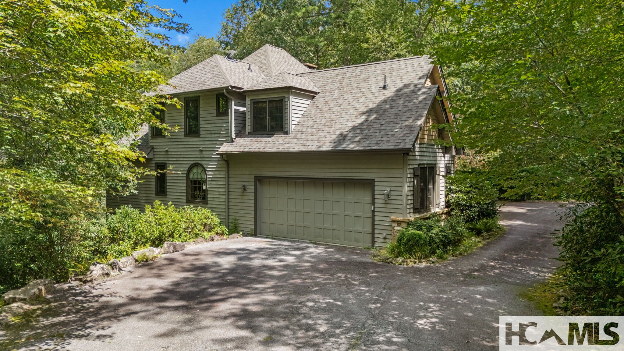 332 Streamside Drive