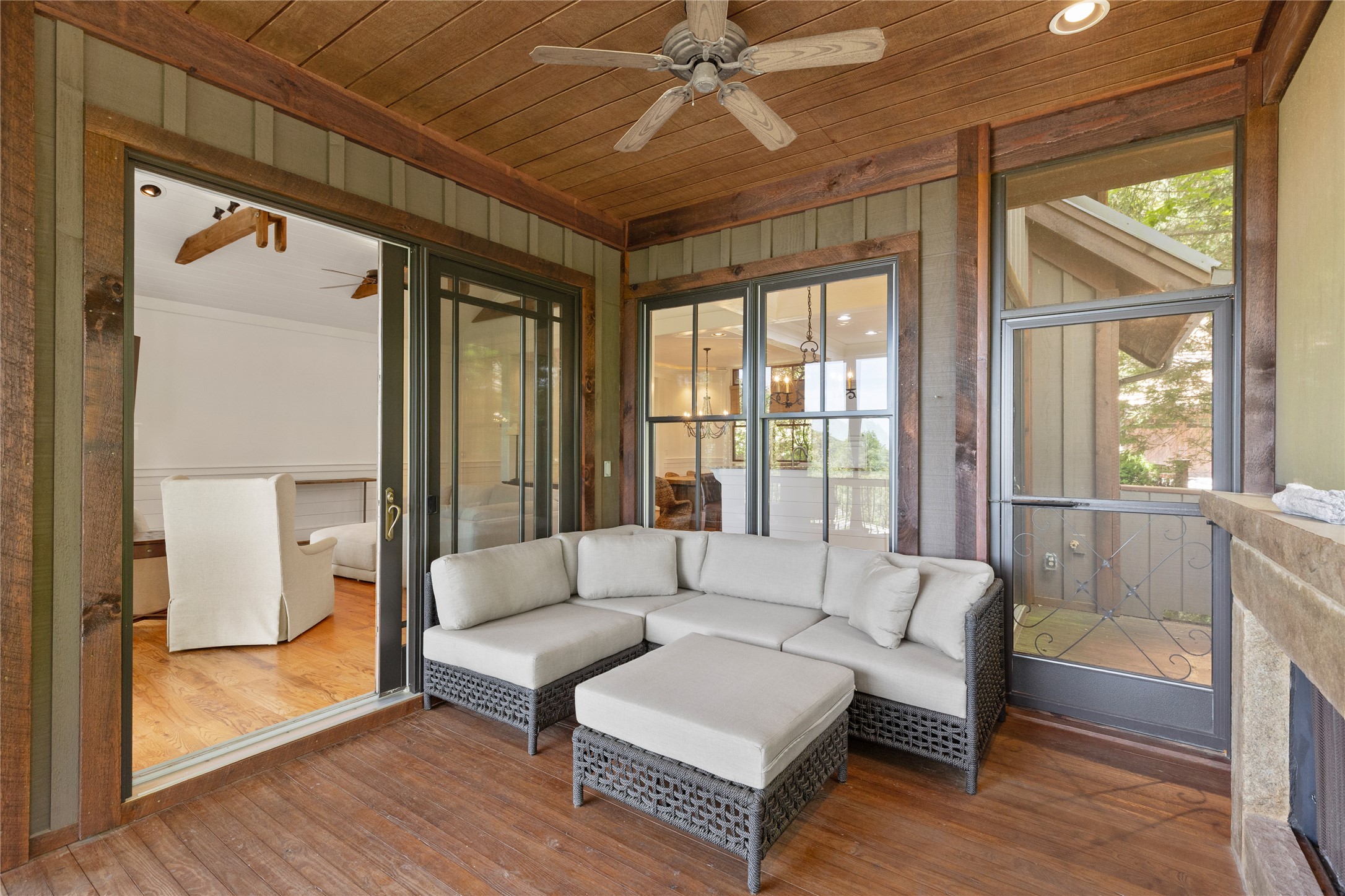 826 Highlands Cove Drive