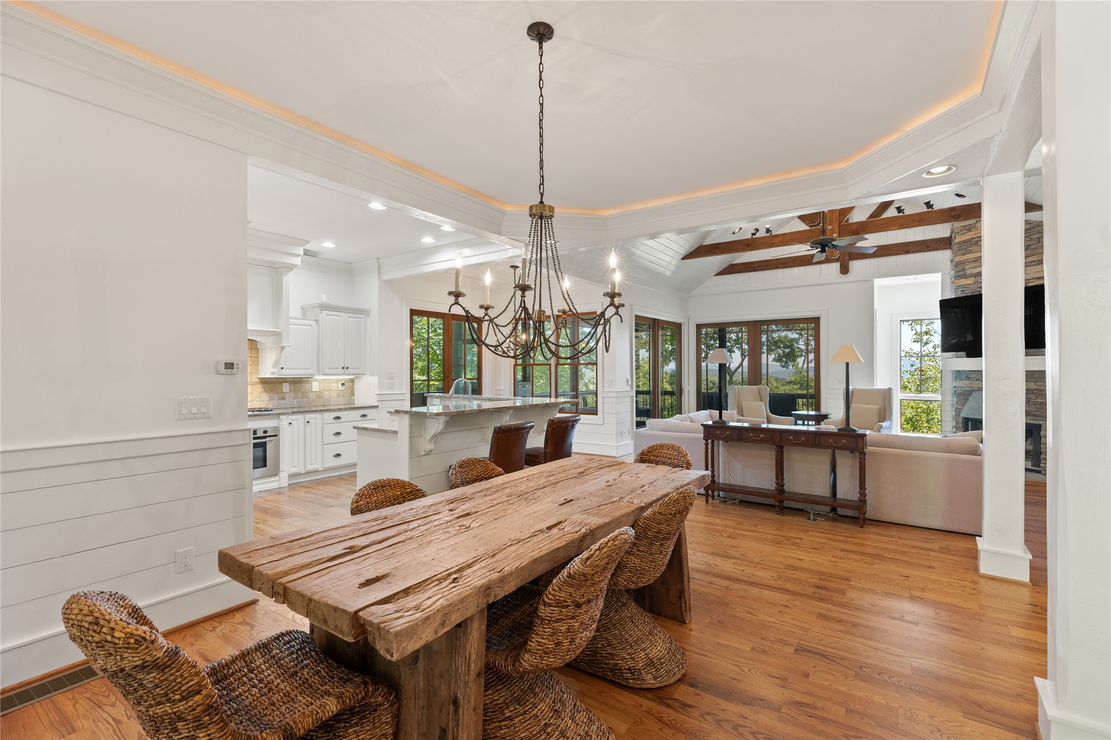 826 Highlands Cove Drive