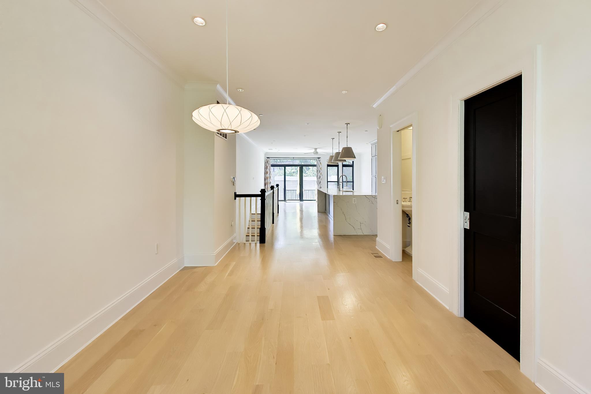715 K STREET NE 1