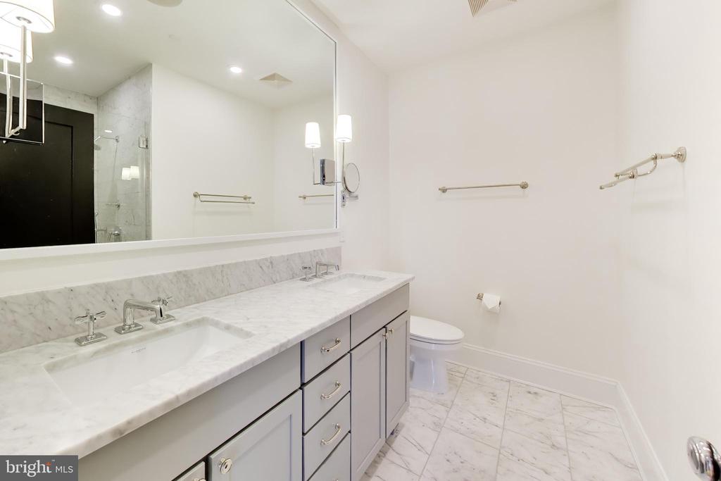 715 K STREET NE 1