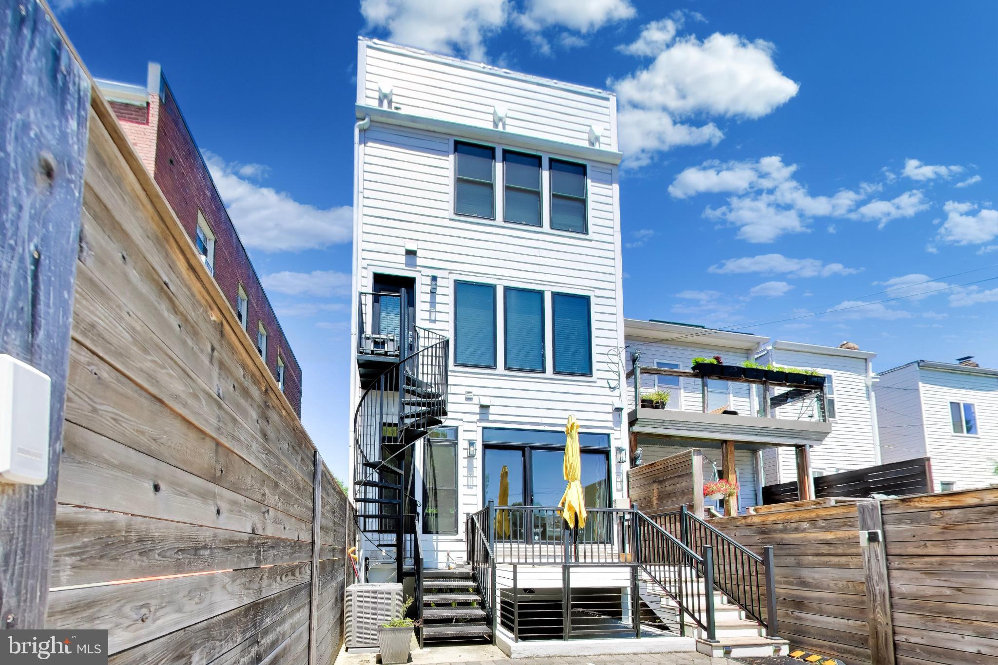715 K STREET NE 1