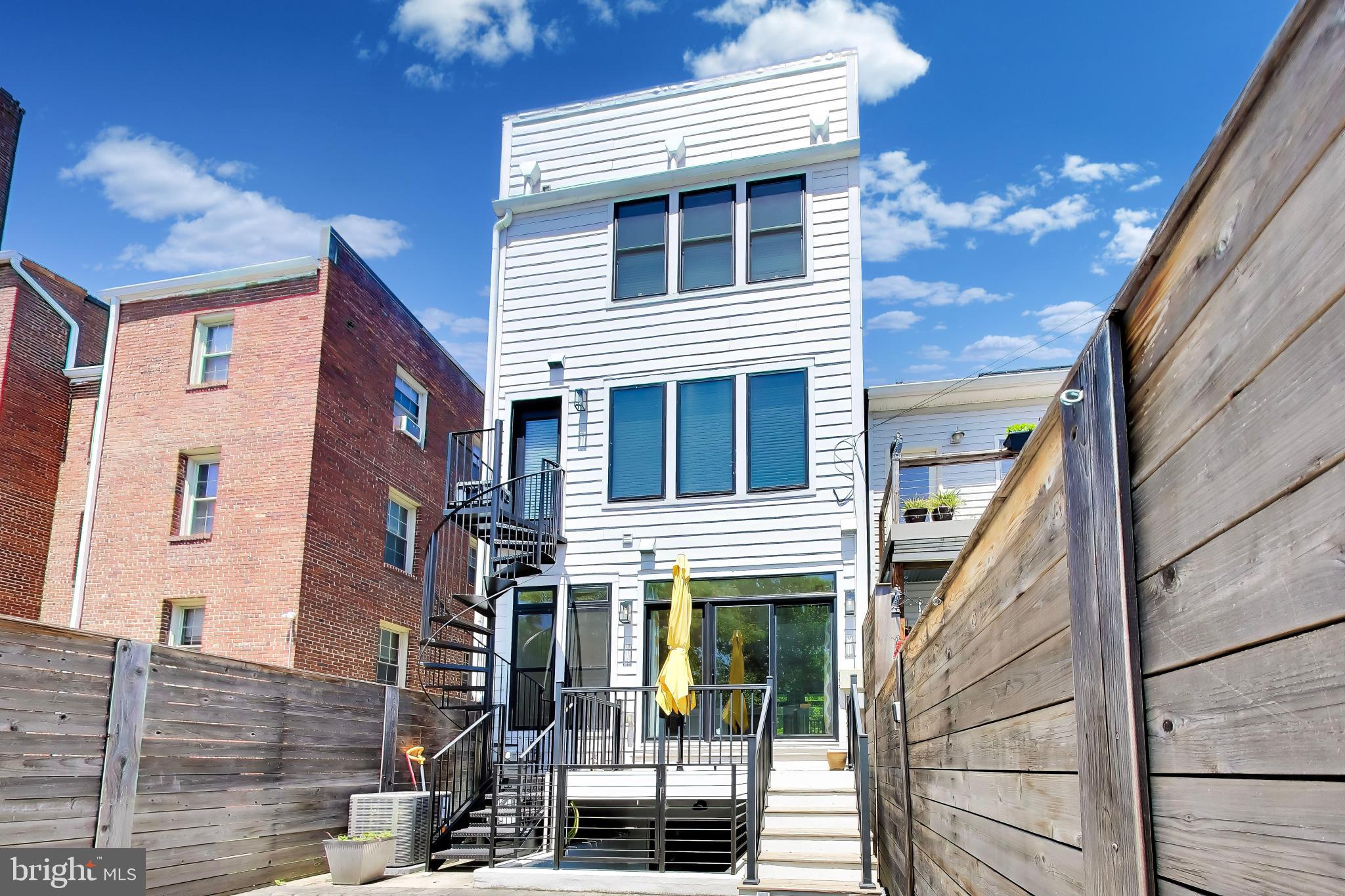 715 K STREET NE 1