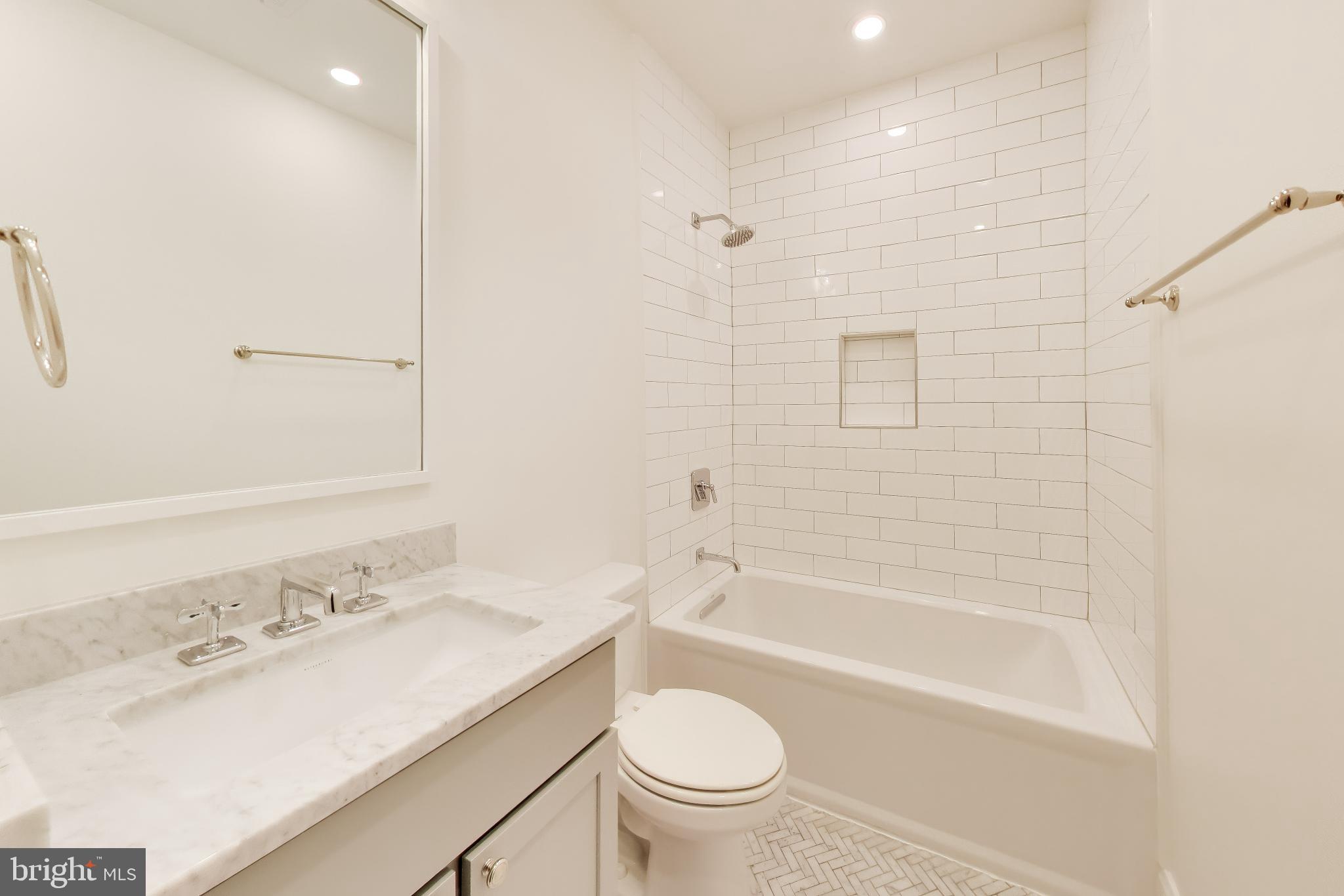 715 K STREET NE 1