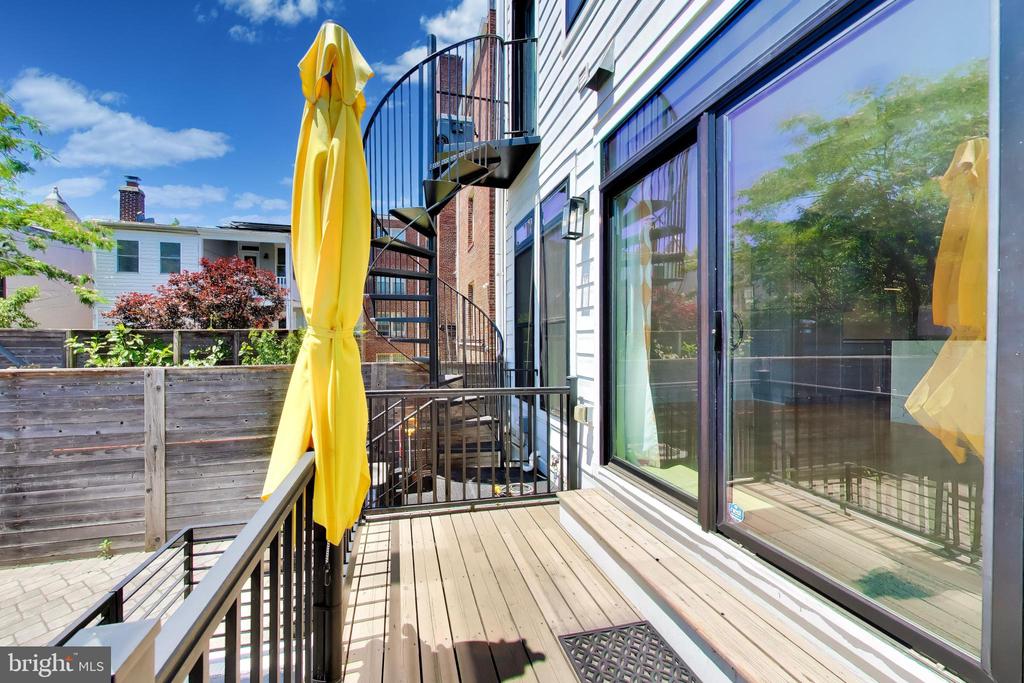 715 K STREET NE 1
