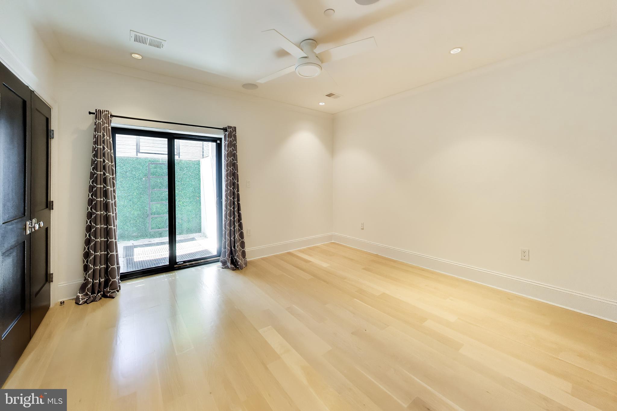 715 K STREET NE 1