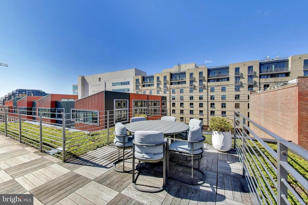 1827 WILTBERGER STREET NW Unit: 402
