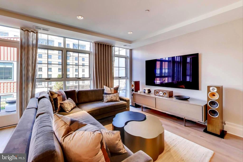 1827 WILTBERGER STREET NW Unit: 402