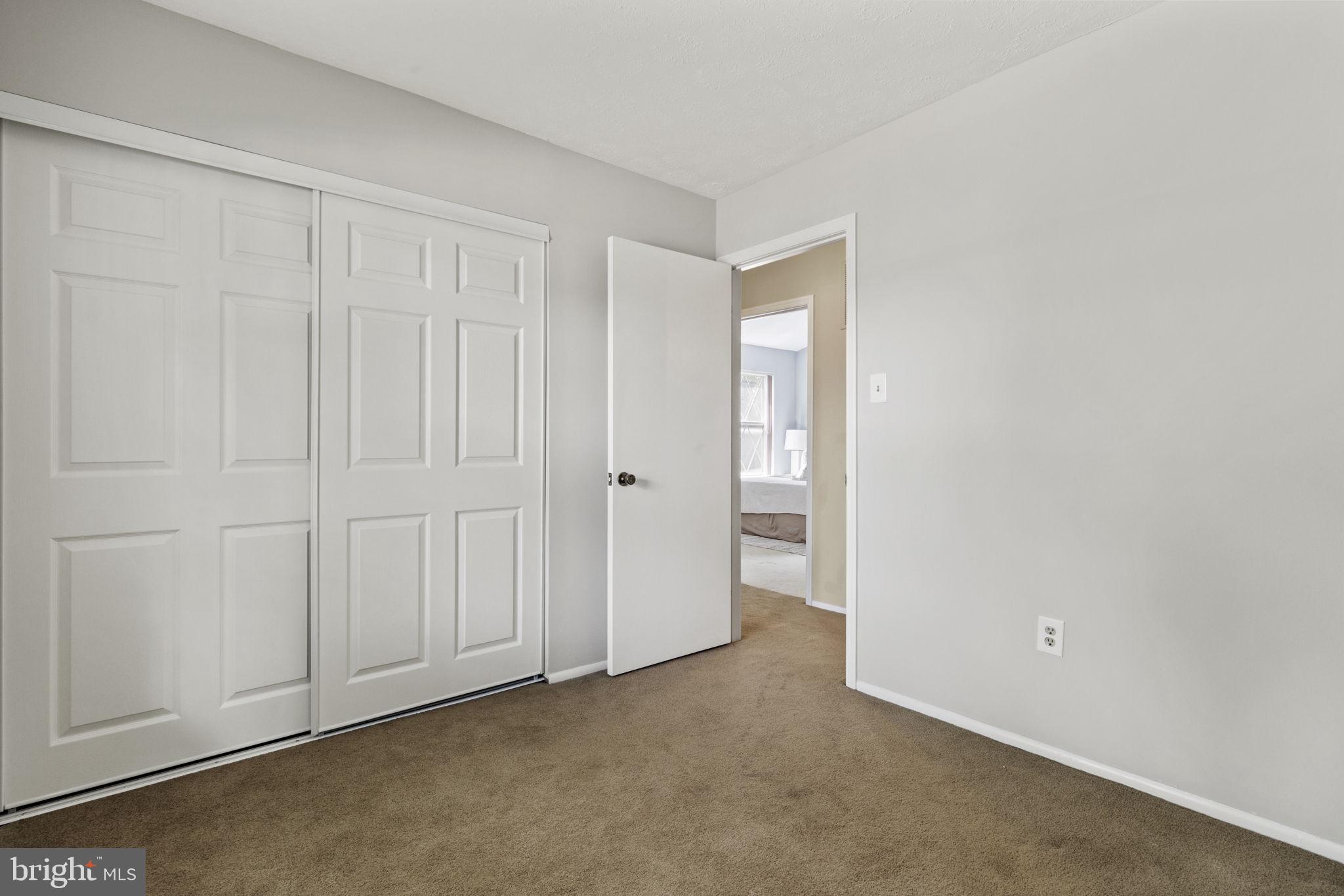 6211 Caryhurst Dr