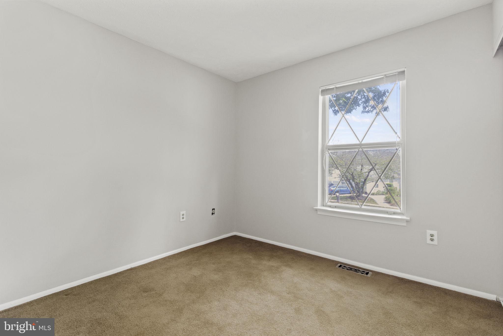 6211 Caryhurst Dr