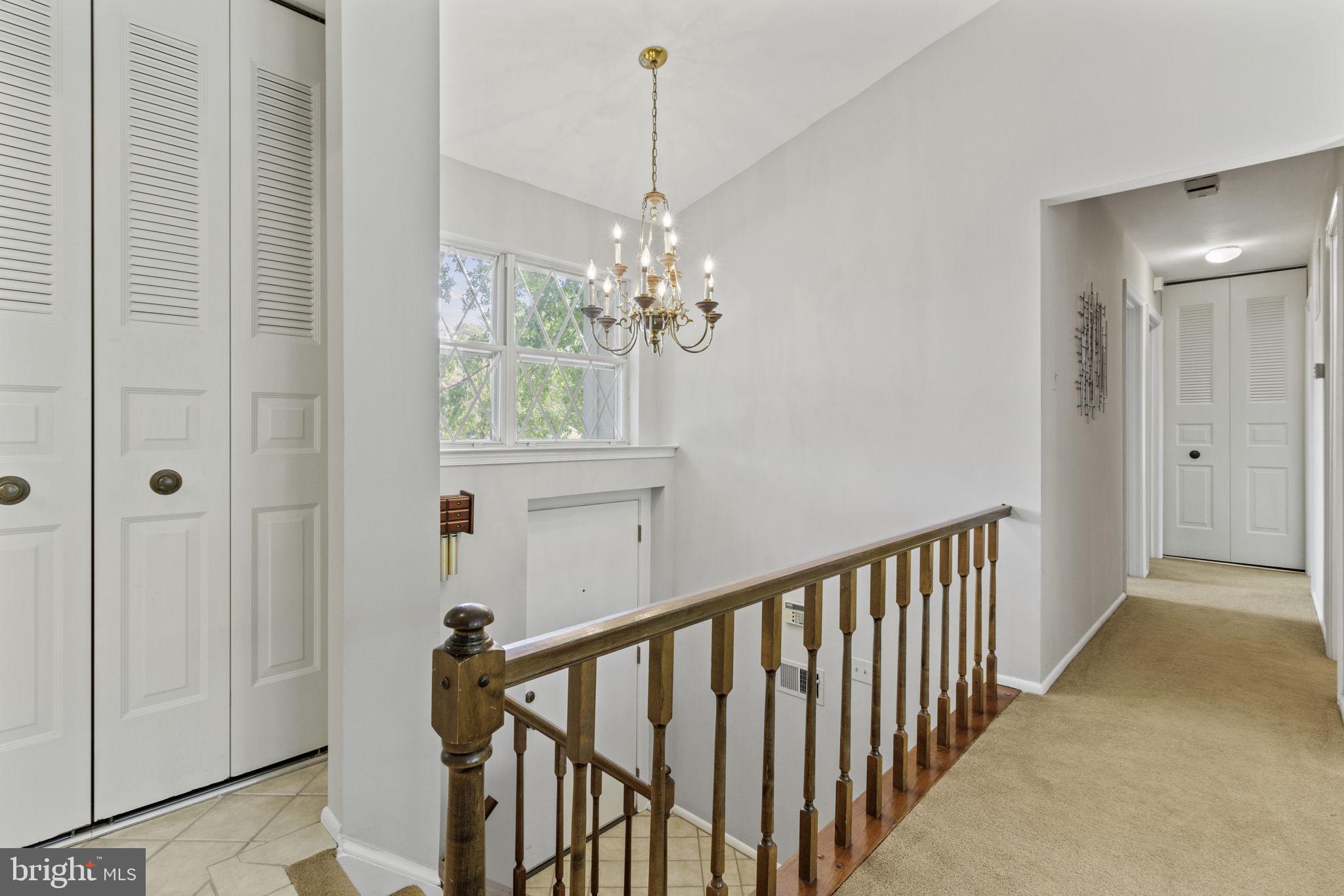 6211 Caryhurst Dr