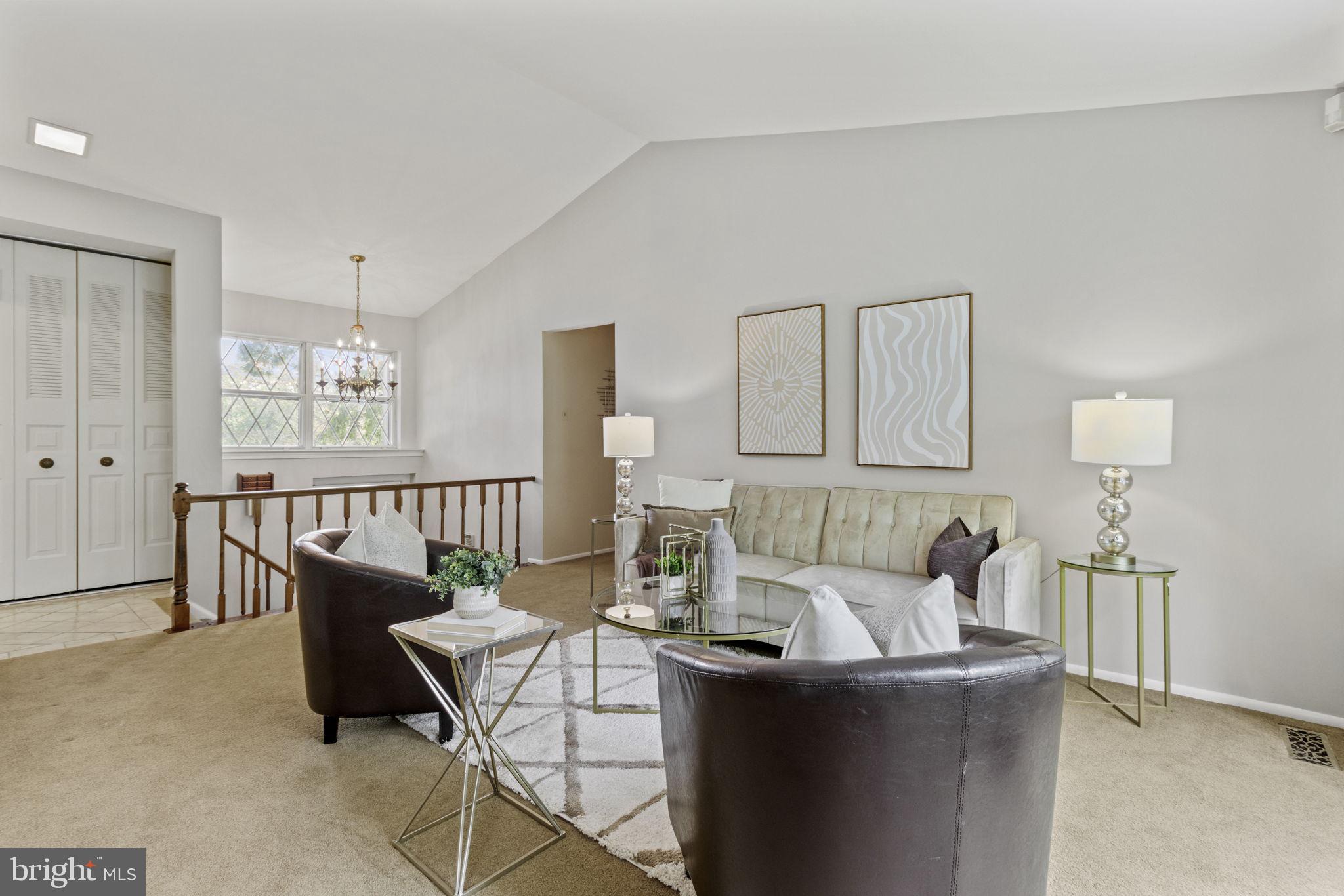 6211 Caryhurst Dr