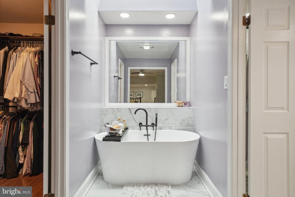 10604 Cannonview Ct