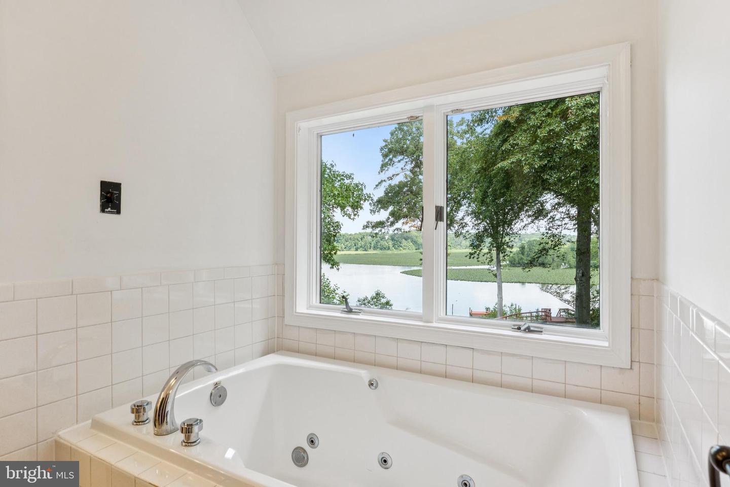 10602 Cannonview Ct