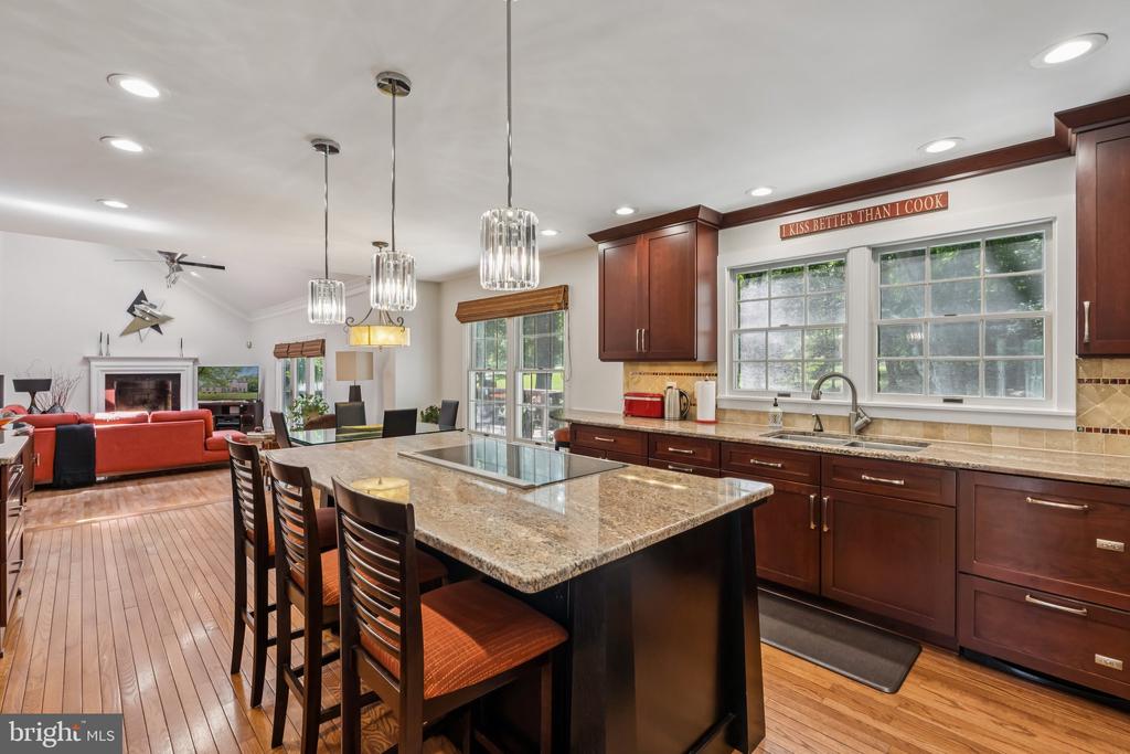 10801 BLACKPOWDER COURT