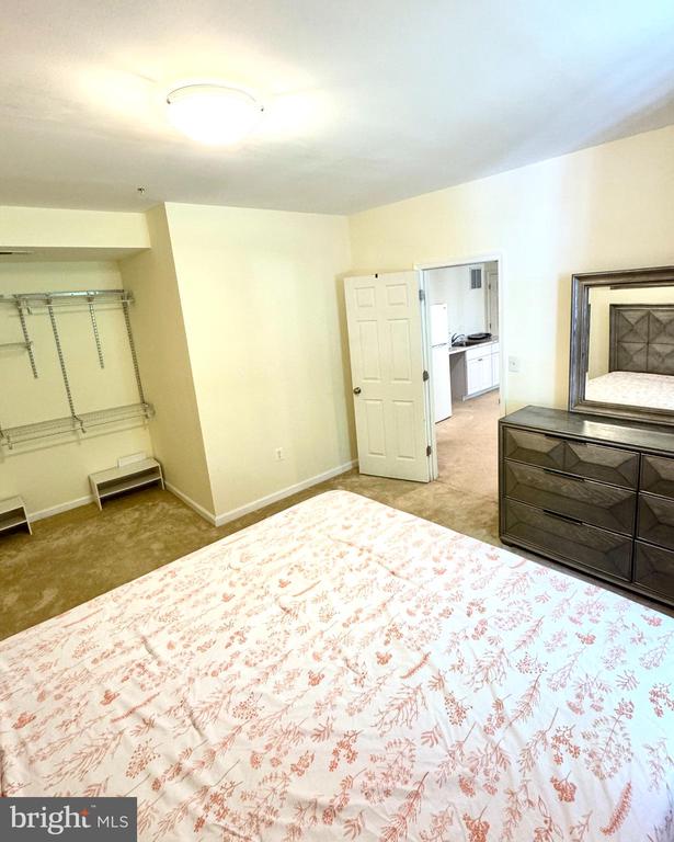 8806 NANCY LANE