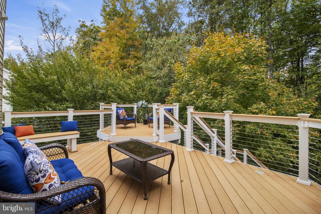 8806 NANCY LANE