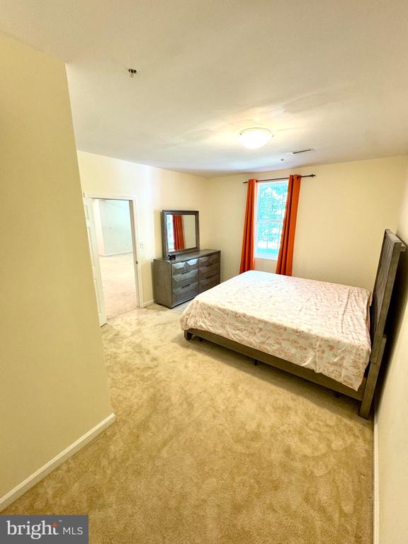 8806 NANCY LANE