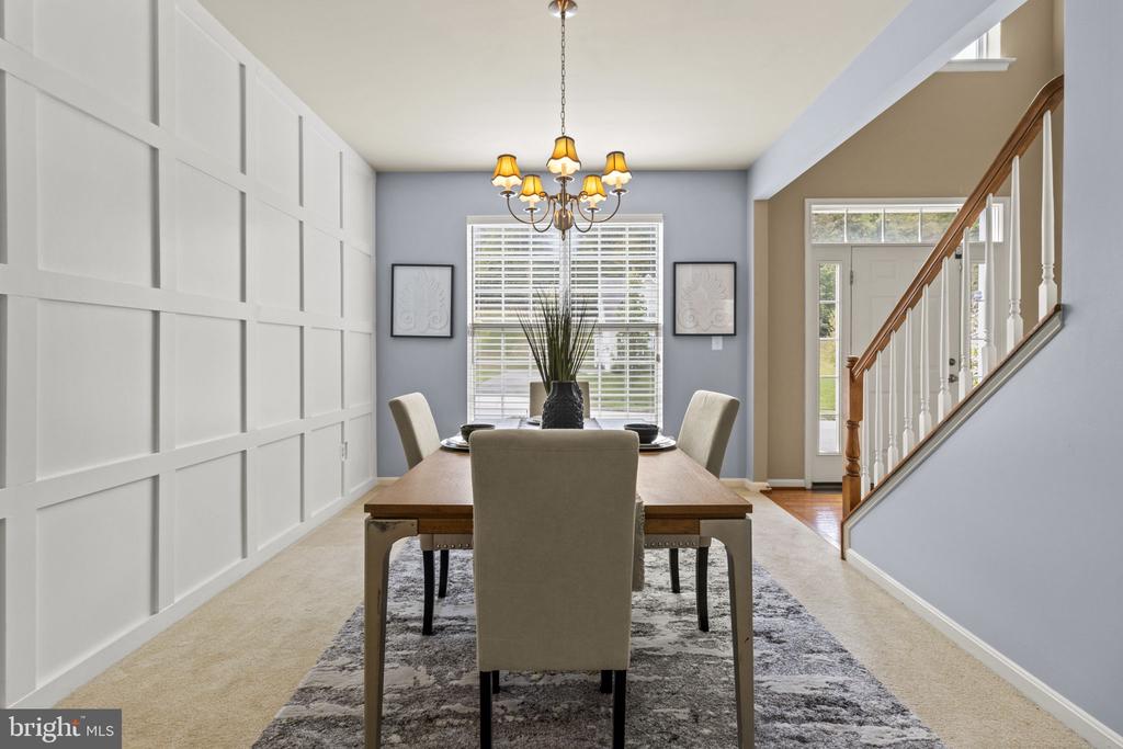 8806 NANCY LANE