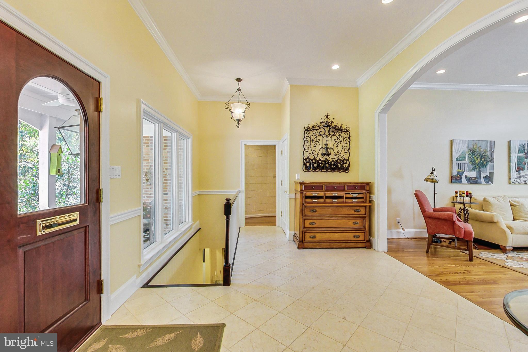 9207 Coronado Ter