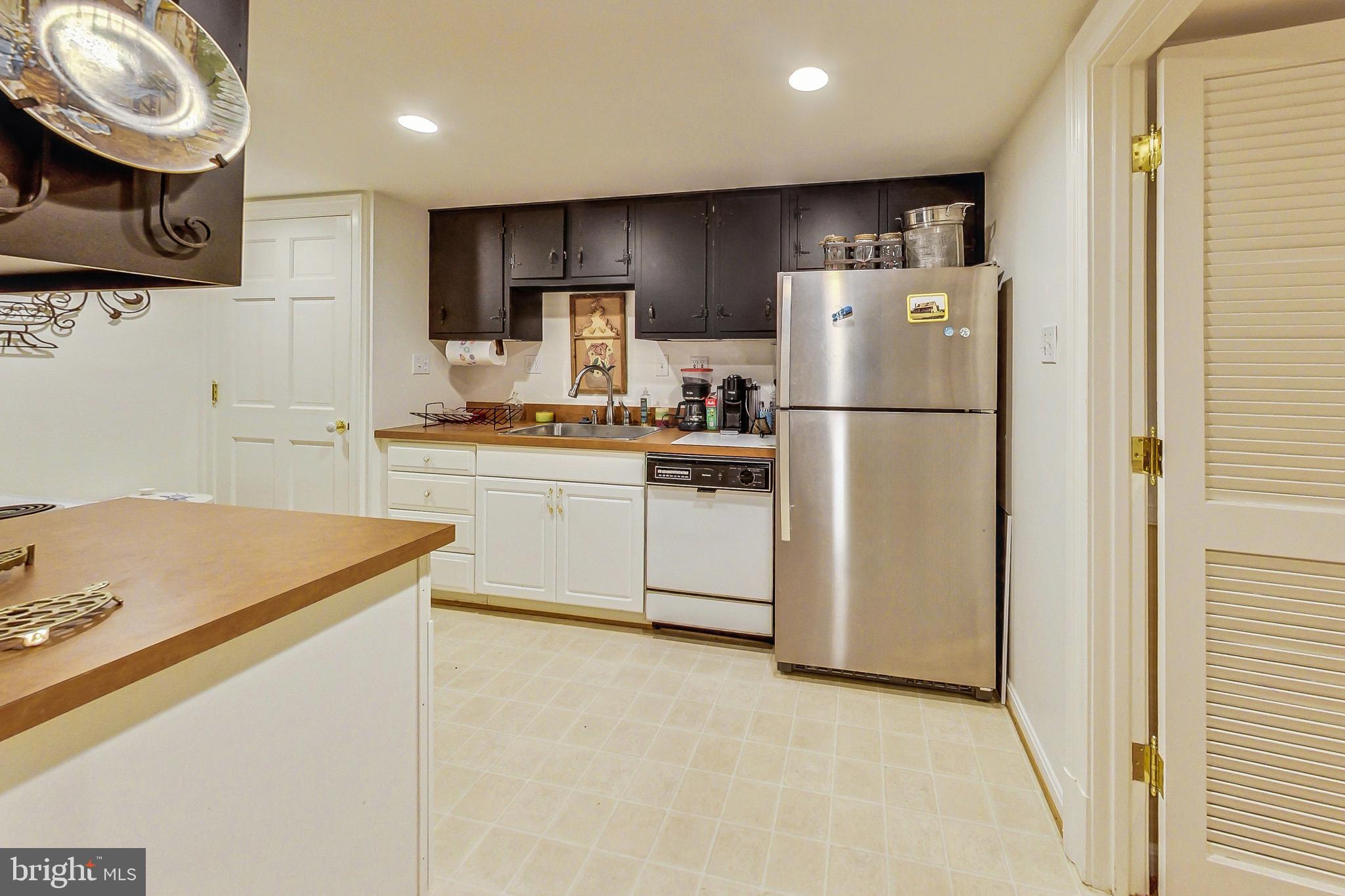 9207 Coronado Ter