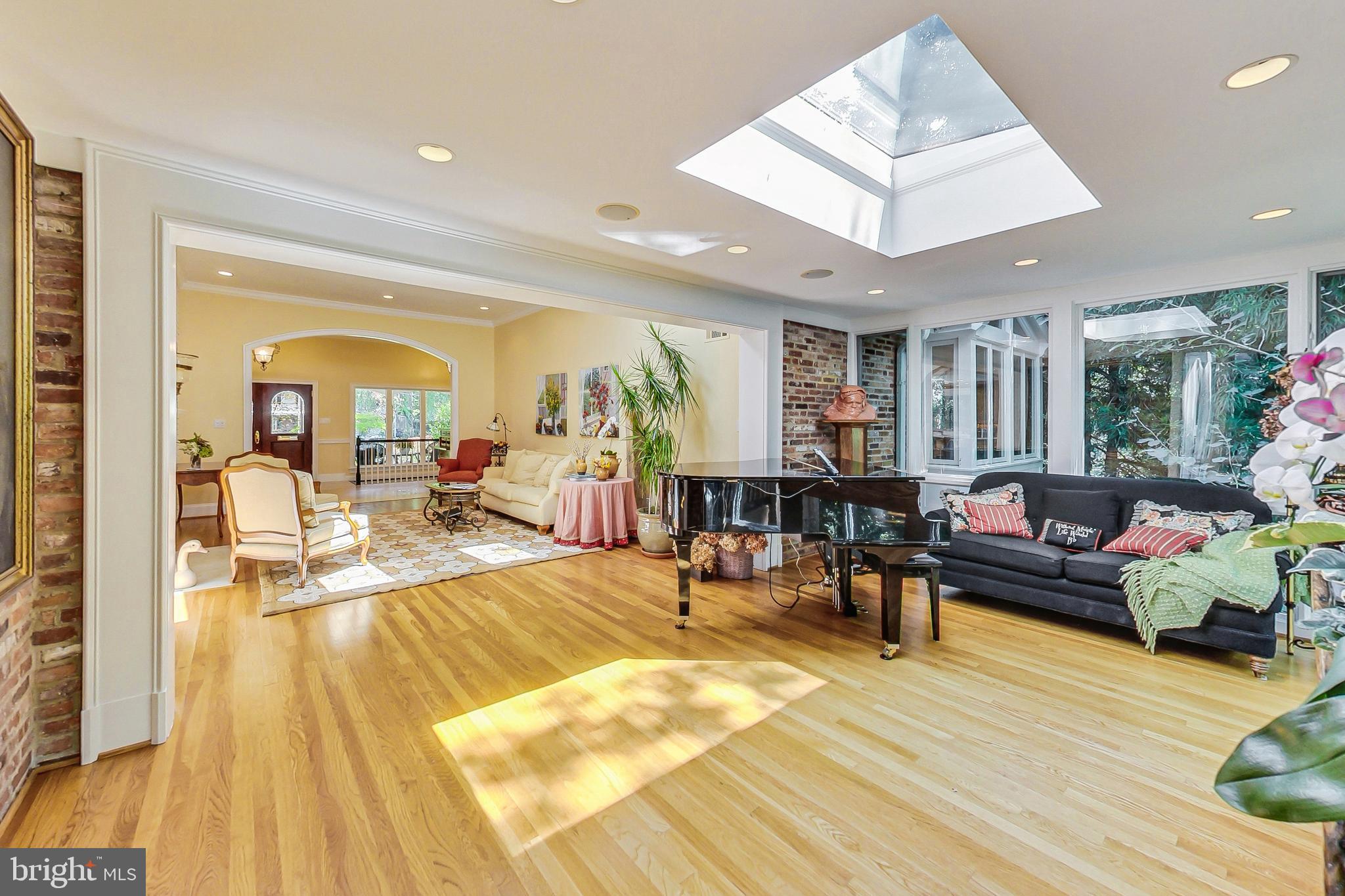 9207 Coronado Ter