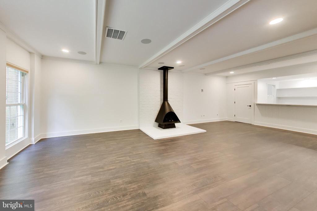 704 BLUEBERRY HILL ROAD