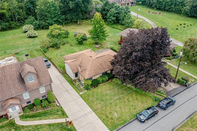 9350 Clubview Dr