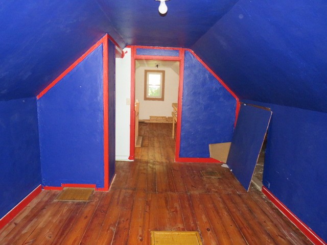 1008 Universal Rd
