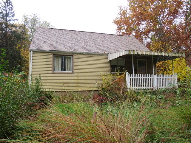 1008 Universal Rd