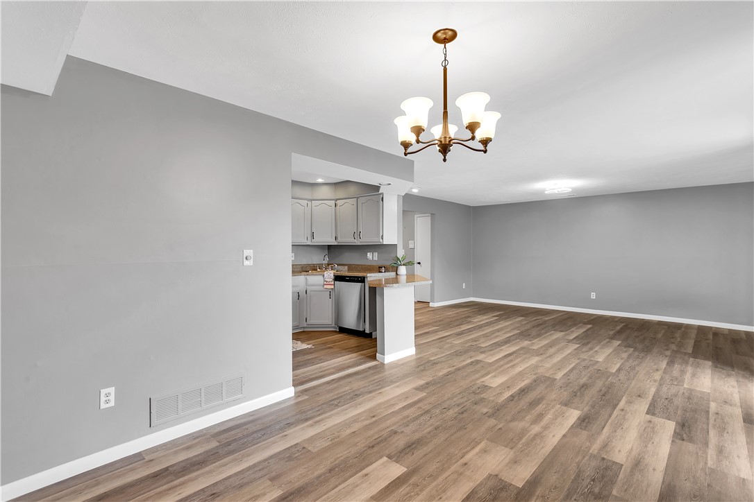 7251 Beacon Hill DR.