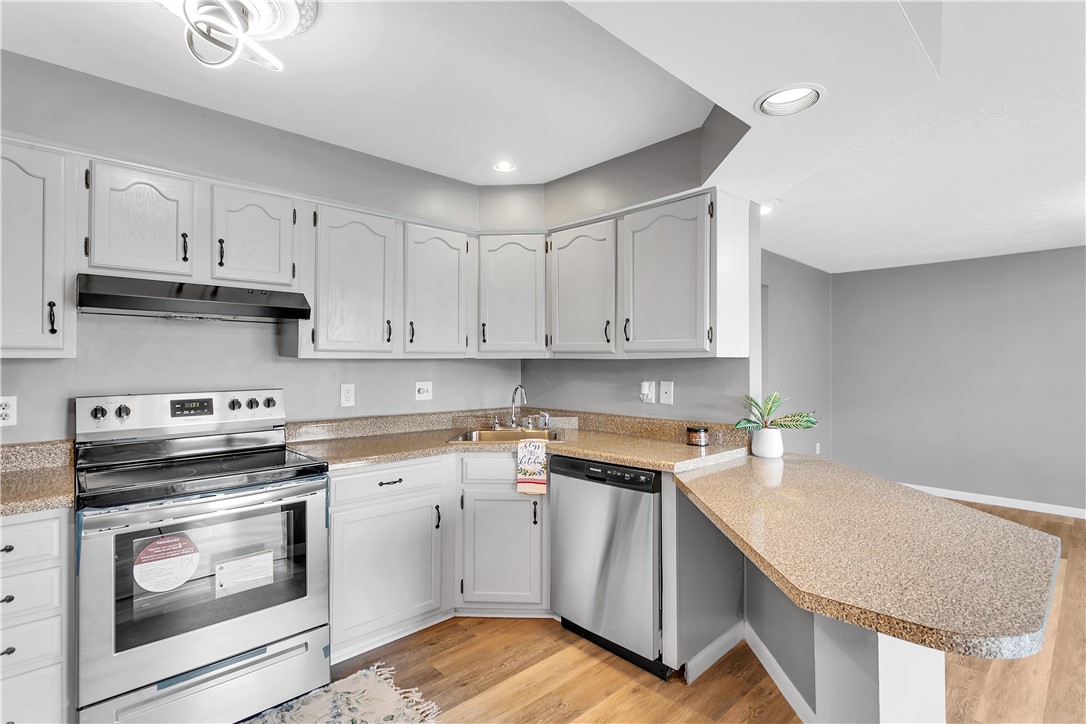 7251 Beacon Hill DR.